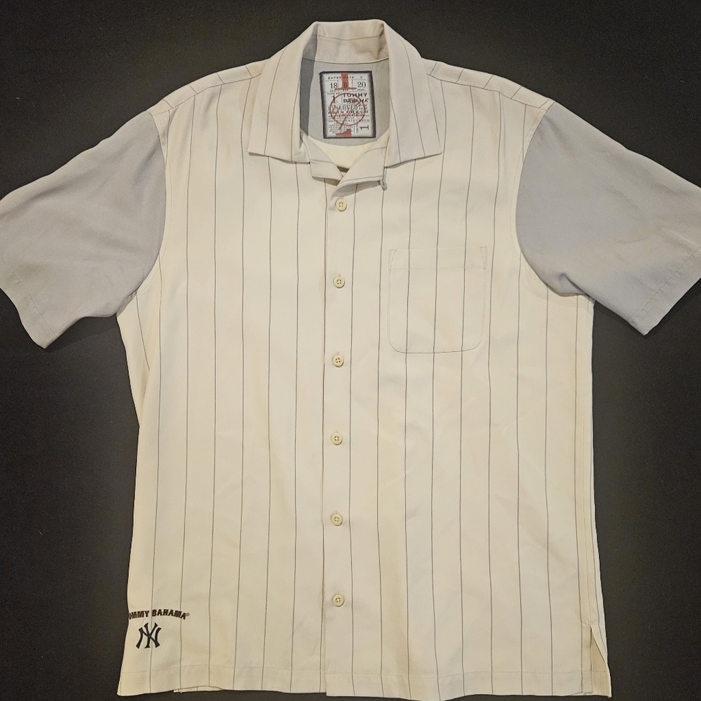 TOMMY BAHAMA‎ NEW YORK YANKEES 2009 SILK BUTTON UP SHIRT MENS MEDIUM
